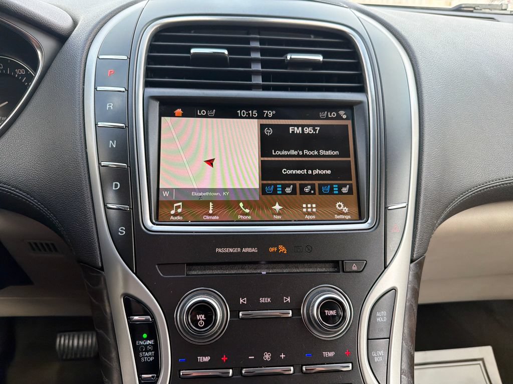 Used 2018 Lincoln MKX Reserve w/ Lincoln MKX Climate Package FWD image 21