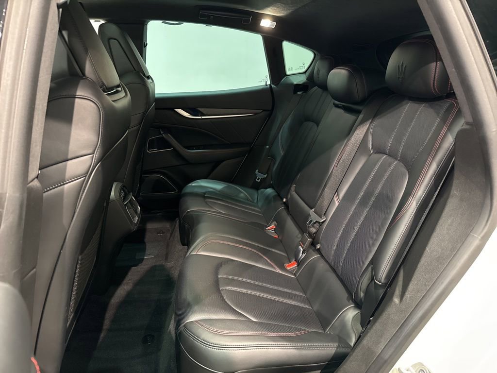 Used 2021 Maserati Levante GranSport image 37