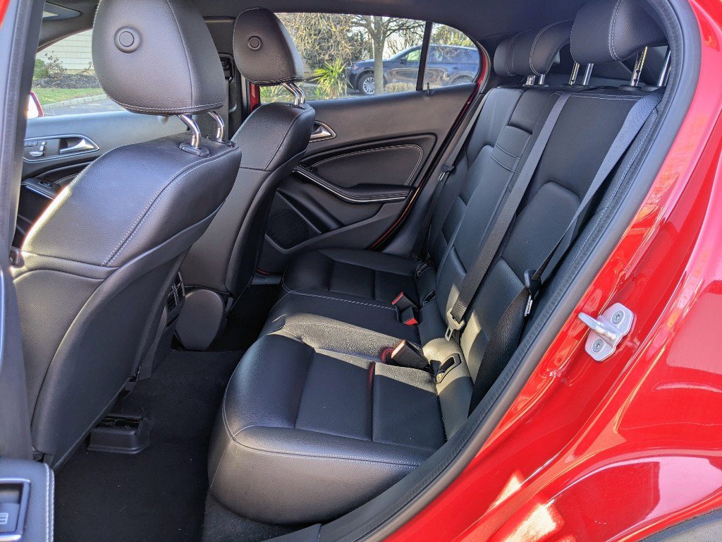 Used 2018 Mercedes-Benz GLA 250 4MATIC image 14