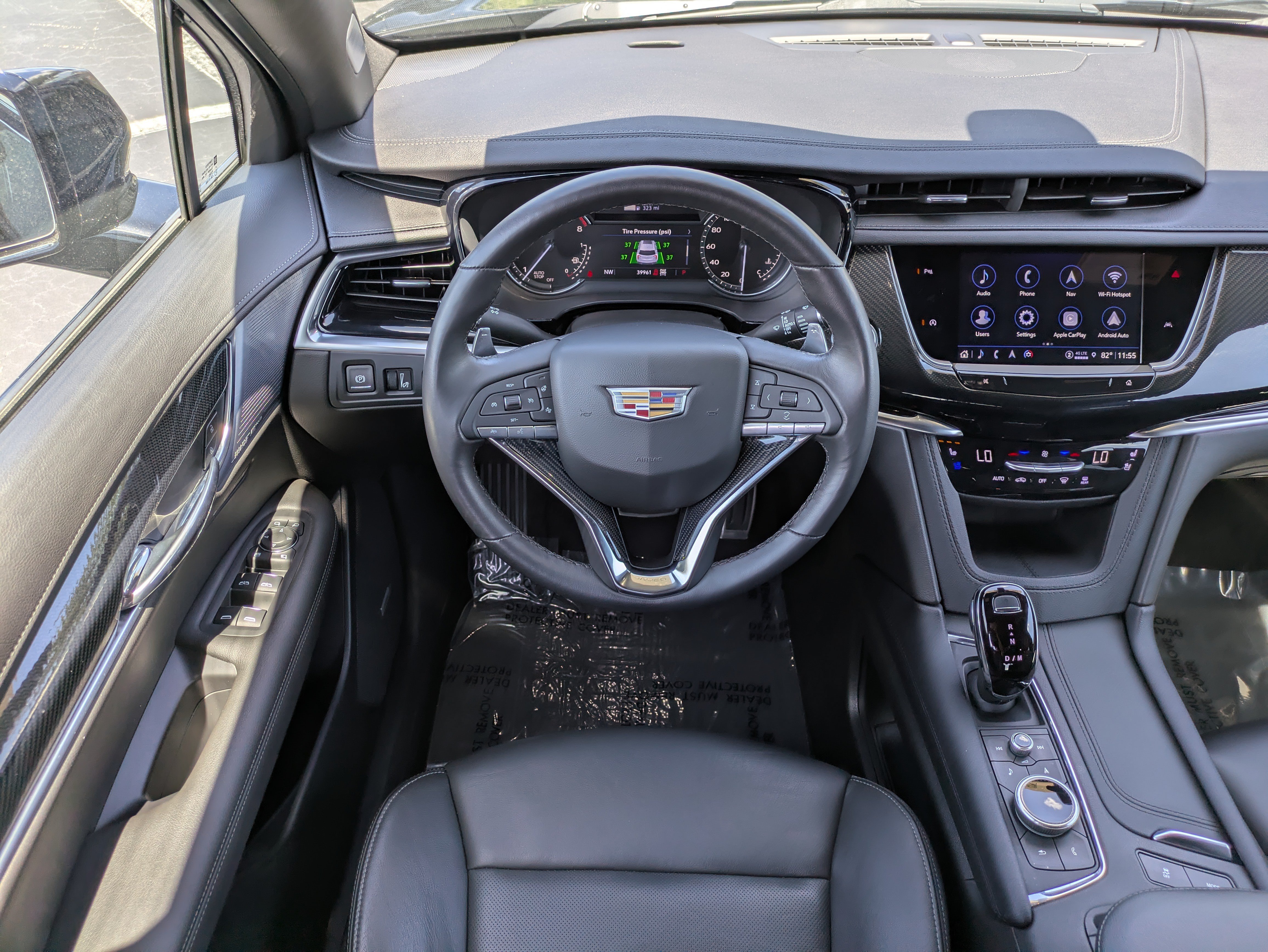 Certified 2024 Cadillac XT6 Sport w/ LPO, Floor Liner Package AWD/4WD image 14