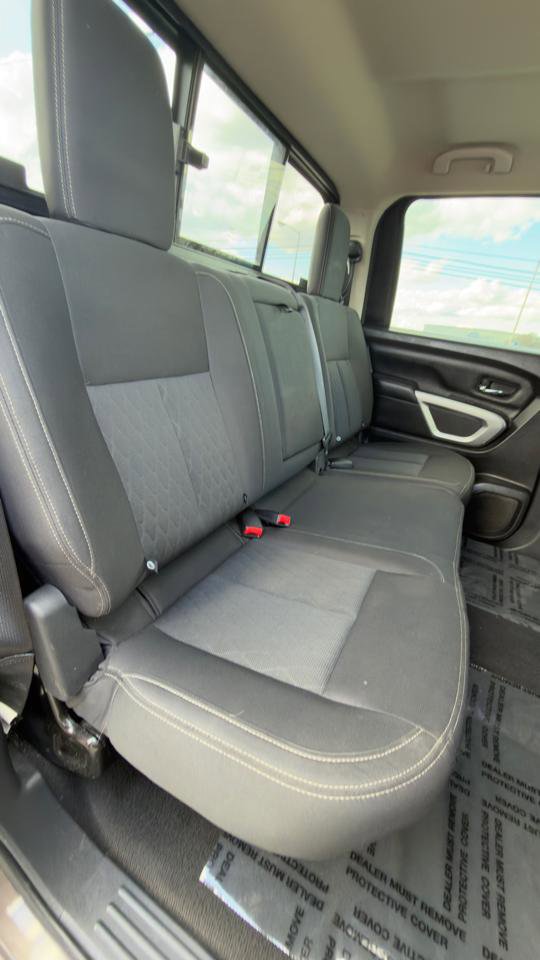 Used 2018 Nissan Titan SV AWD/4WD image 39