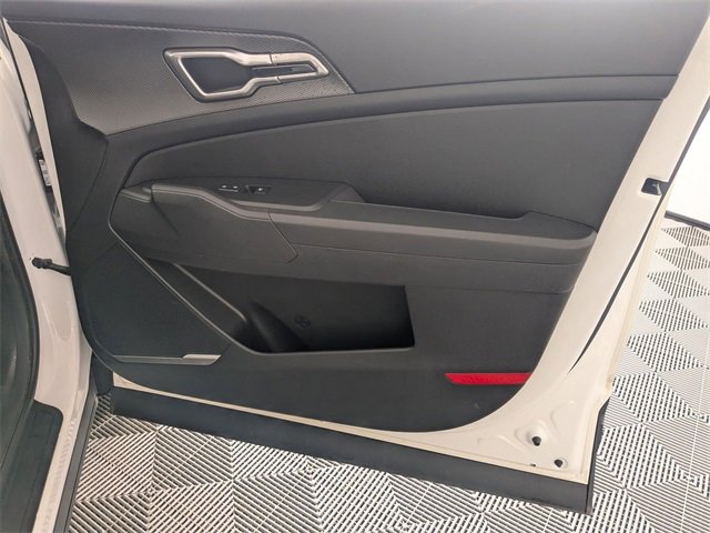 Used 2023 Kia Sportage LX image 29