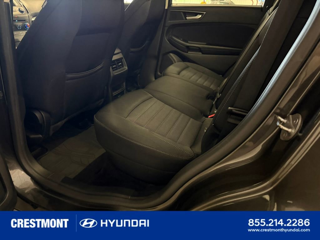 Used 2015 Ford Edge SE FWD image 25