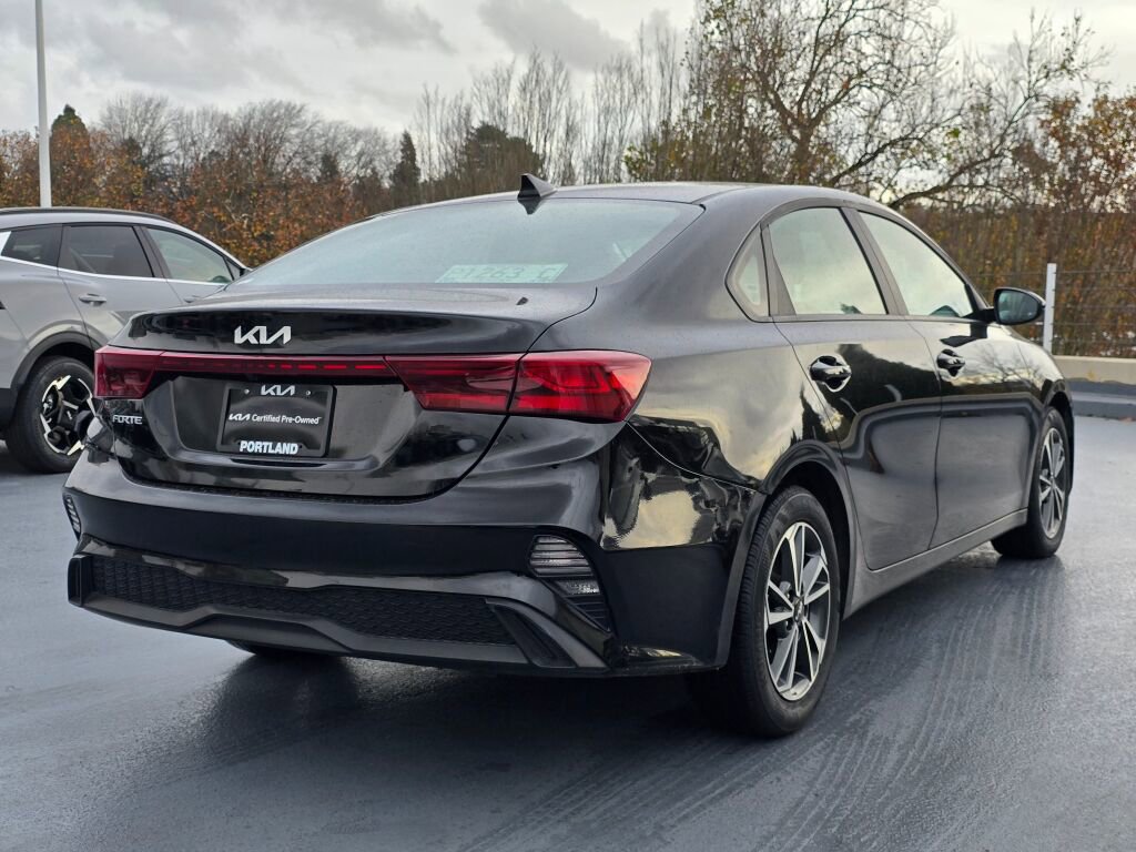 Used 2024 Kia Forte LXS image 7