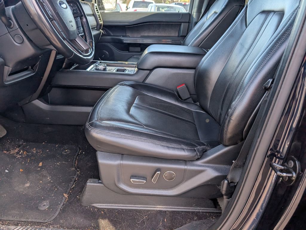 Used 2021 Ford Expedition Limited image 12