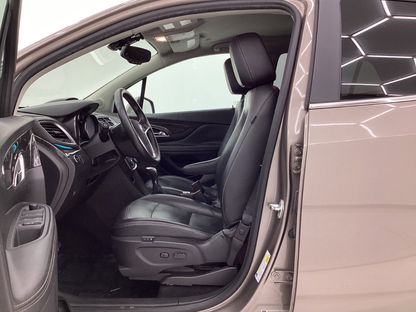 Used 2015 Buick Encore Leather FWD image 14