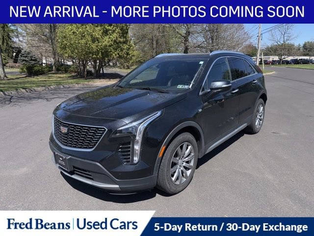 Used 2021 Cadillac XT4 Premium Luxury w/ Enhanced Visibility Package image 3
