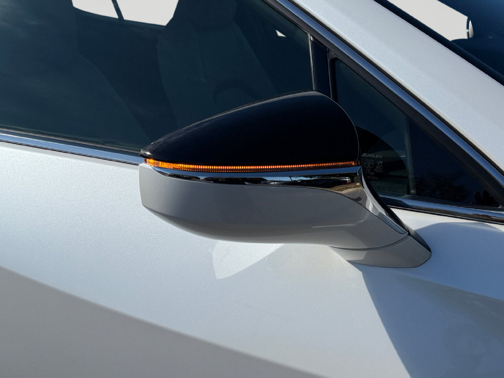 Certified 2025 Lexus UX 300h AWD w/ Accessory Package (Z1) image 26
