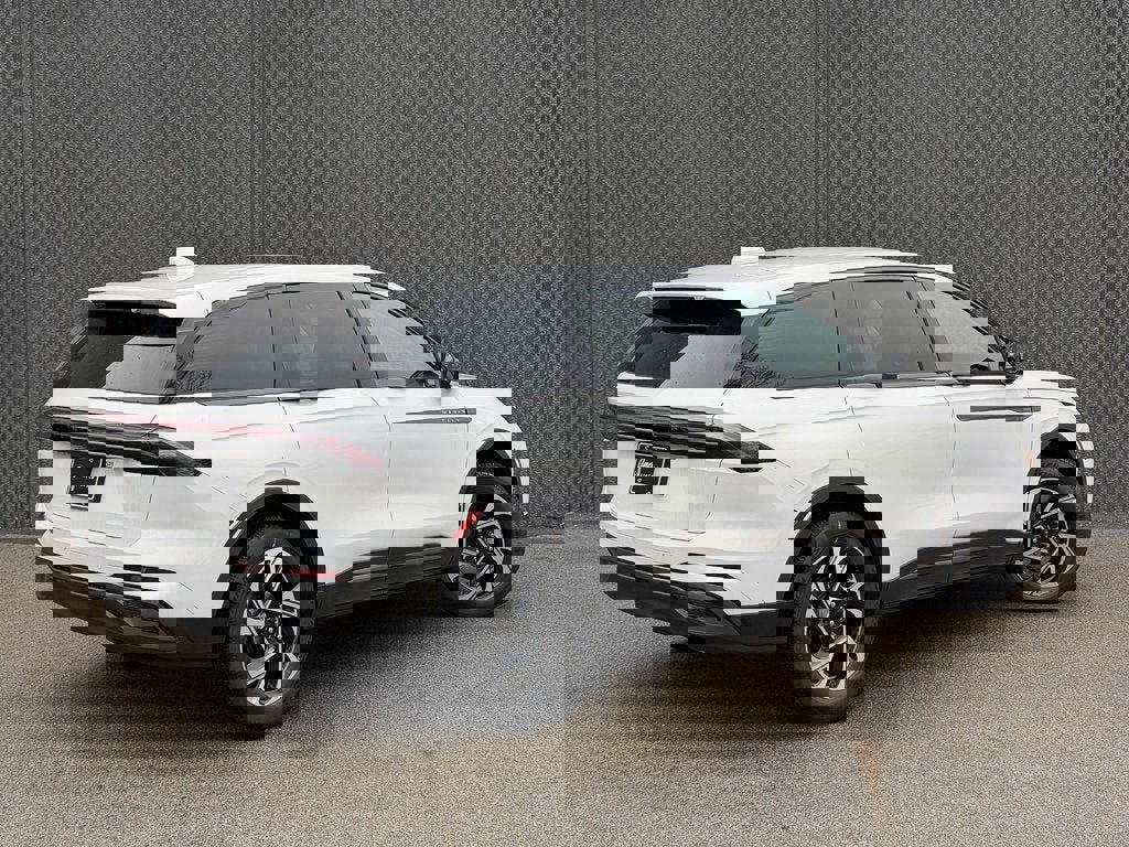 New 2026 Lincoln Nautilus Premier w/ Jet Appearance Package image 6