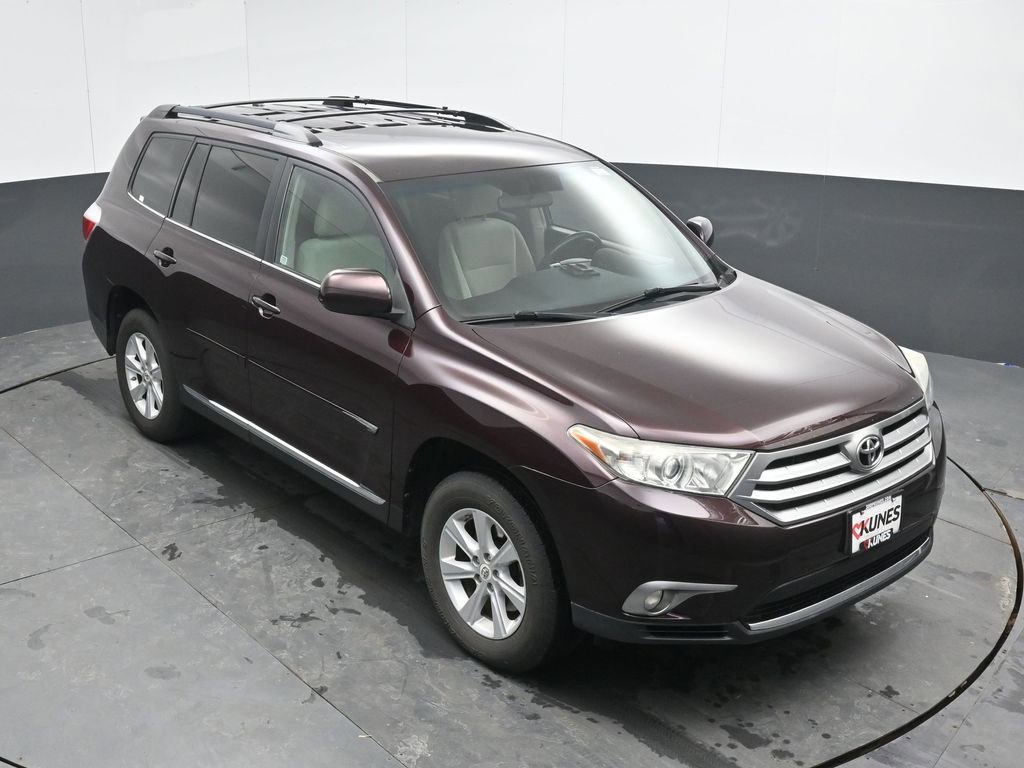 Used 2011 Toyota Highlander 4WD w/ Tech Pkg image 37
