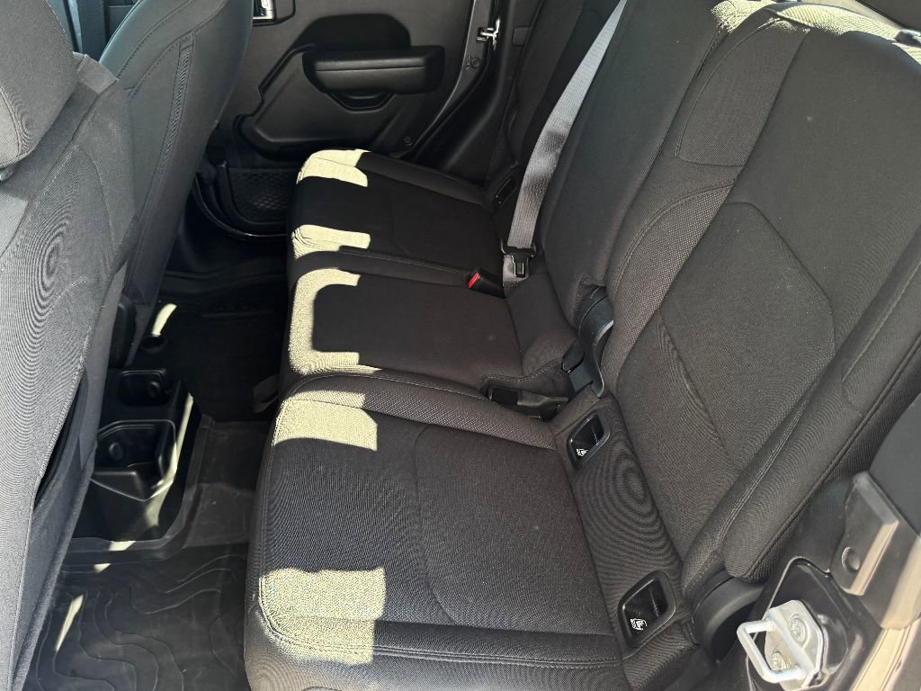 Used 2023 Jeep Gladiator Sport image 12