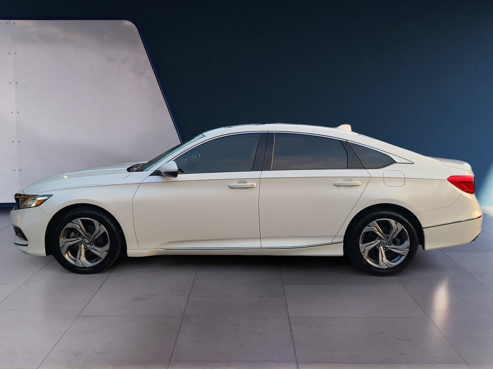 Used 2018 Honda Accord EX-L image 2