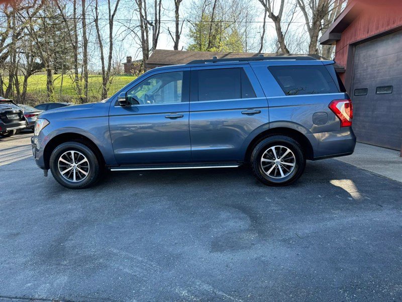 Used 2018 Ford Expedition XLT w/ Equipment Group 202A image 7