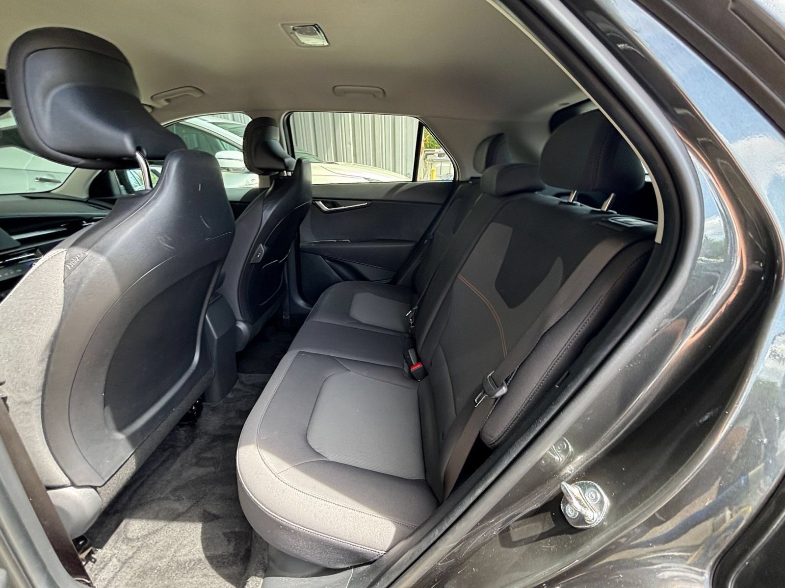 Used 2026 Kia Niro LX FWD image 23