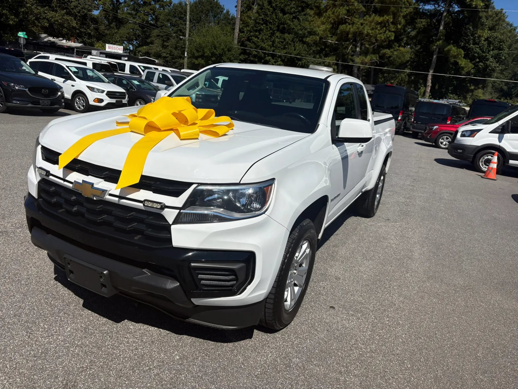 Used 2021 Chevrolet Colorado LT w/ Fleet Safety Package RWD image 4