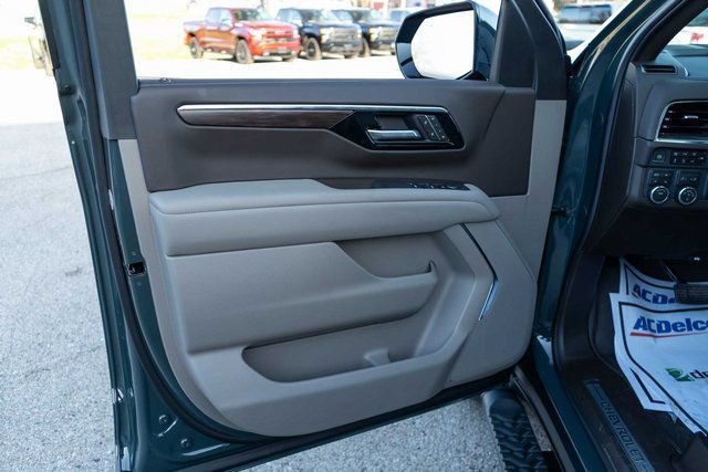 New 2026 Chevrolet Tahoe Z71 w/ Sun And Tow Package image 11