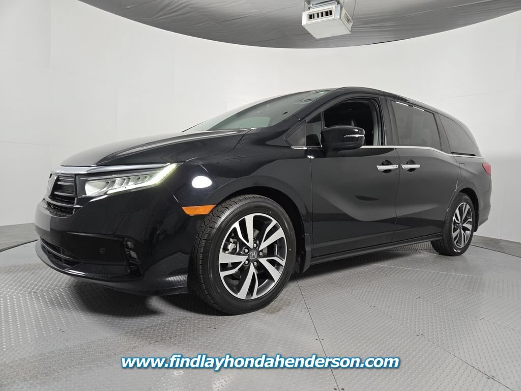 Certified 2024 Honda Odyssey Touring image 2