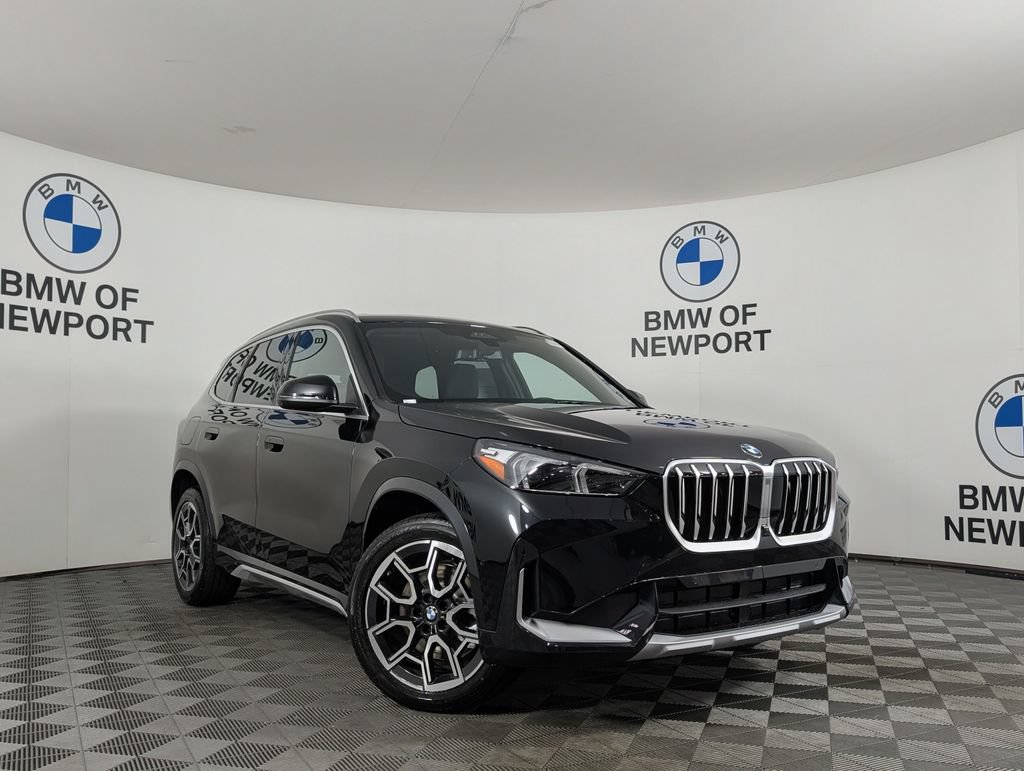 New 2026 BMW X1 xDrive28i w/ Technology Package AWD/4WD image 3