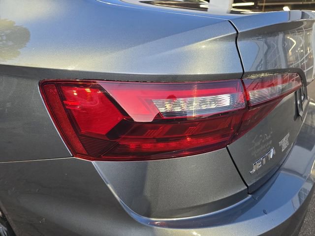Used 2021 Volkswagen Jetta S image 33