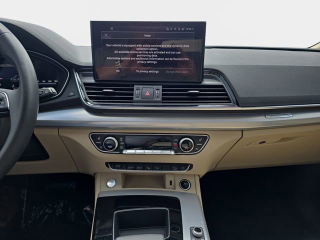 Certified 2024 Audi Q5 2.0T Prestige AWD/4WD image 23