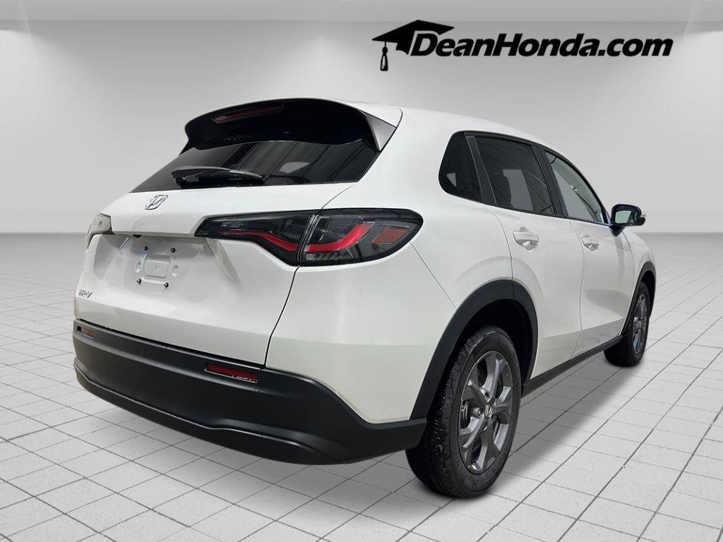 New 2026 Honda HR-V LX image 5