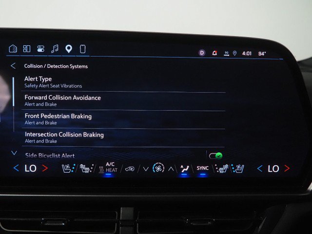 Used 2024 Chevrolet Equinox EV RS FWD image 36