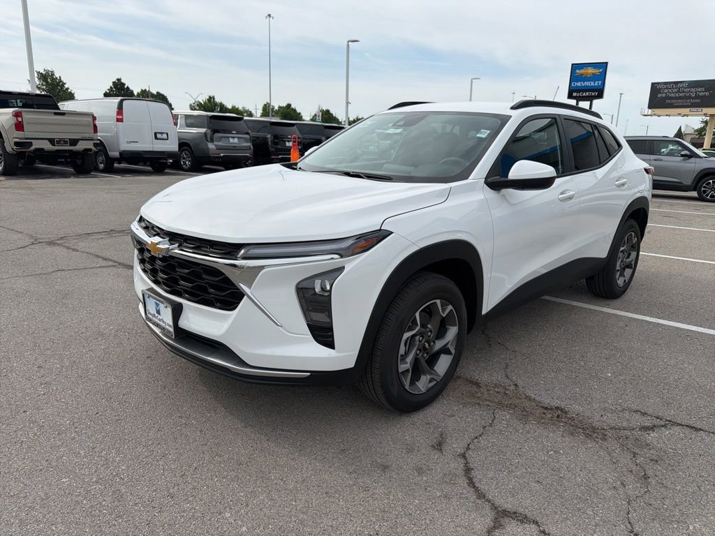 New 2026 Chevrolet Trax LT FWD image 7
