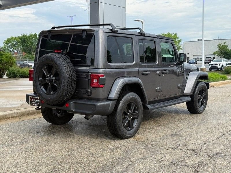 Used 2021 Jeep Wrangler Unlimited Sahara AWD/4WD image 3