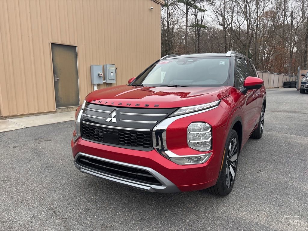 New 2026 Mitsubishi Outlander SEL FWD image 2