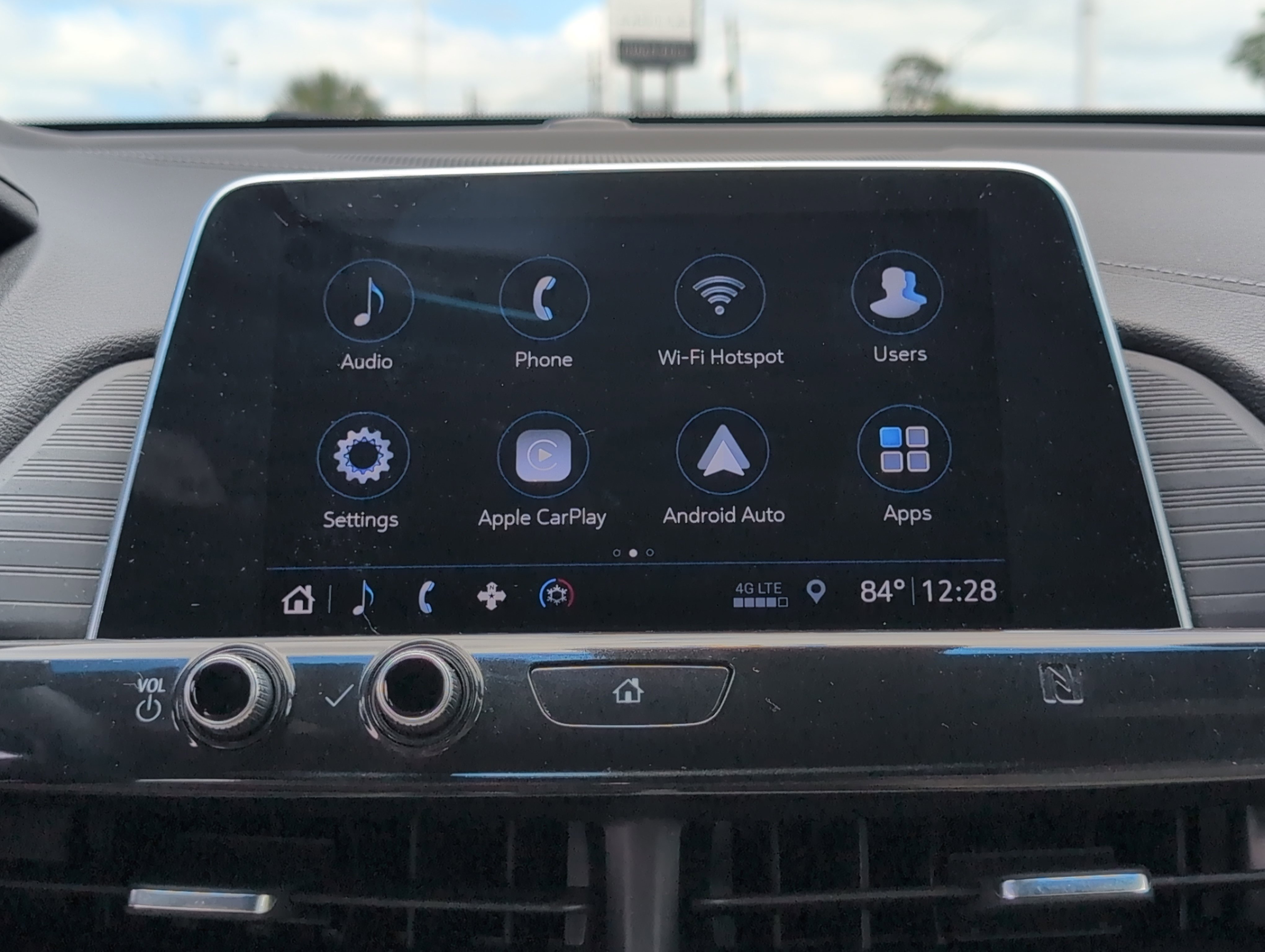 Used 2020 Cadillac XT4 Premium Luxury FWD image 18