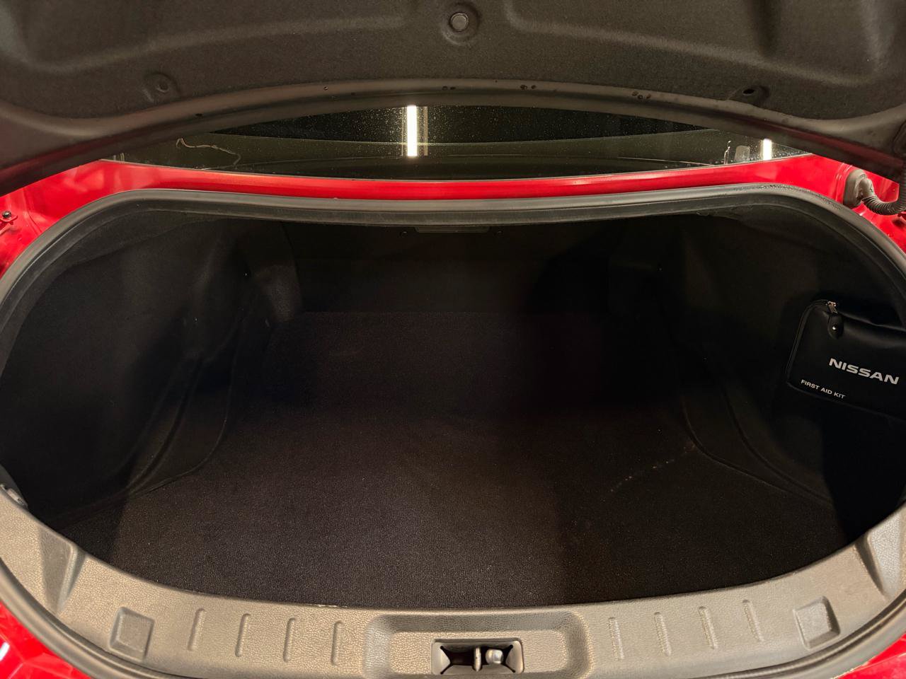 Used 2018 Nissan GT-R Premium AWD/4WD image 25
