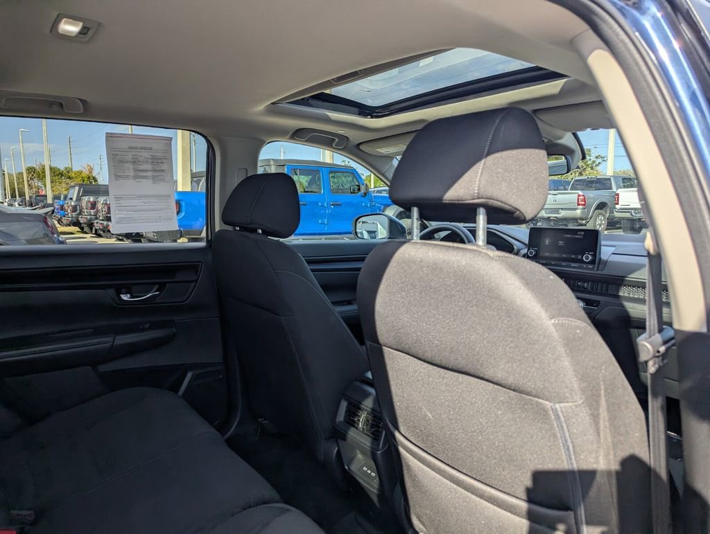 Used 2024 Honda CR-V EX image 12