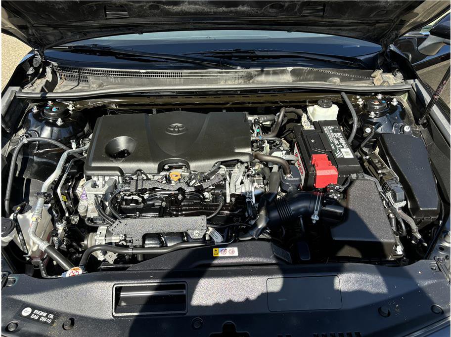 Used 2019 Toyota Camry SE image 16