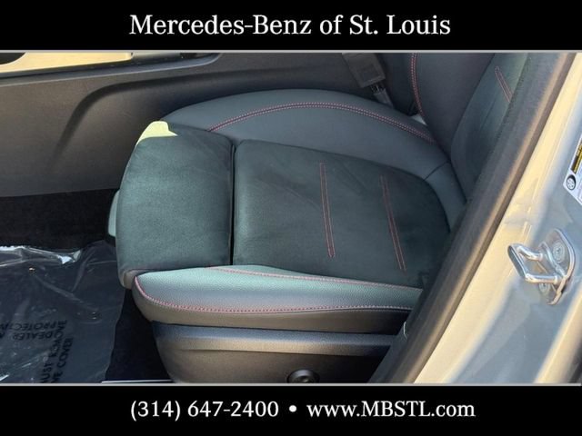 Certified 2025 Mercedes-Benz GLB 250 4MATIC image 18