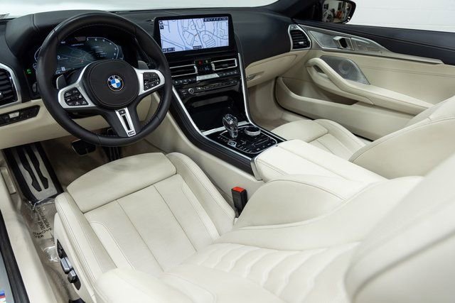 Used 2025 BMW M850i xDrive Convertible image 19