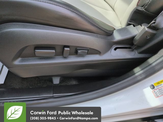 Used 2017 GMC Terrain SLT w/ Open Road Package AWD/4WD image 12