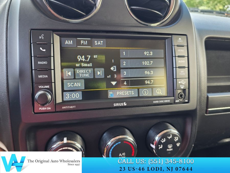 Used 2016 Jeep Patriot Latitude w/ Sun/Sound Group AWD/4WD image 19