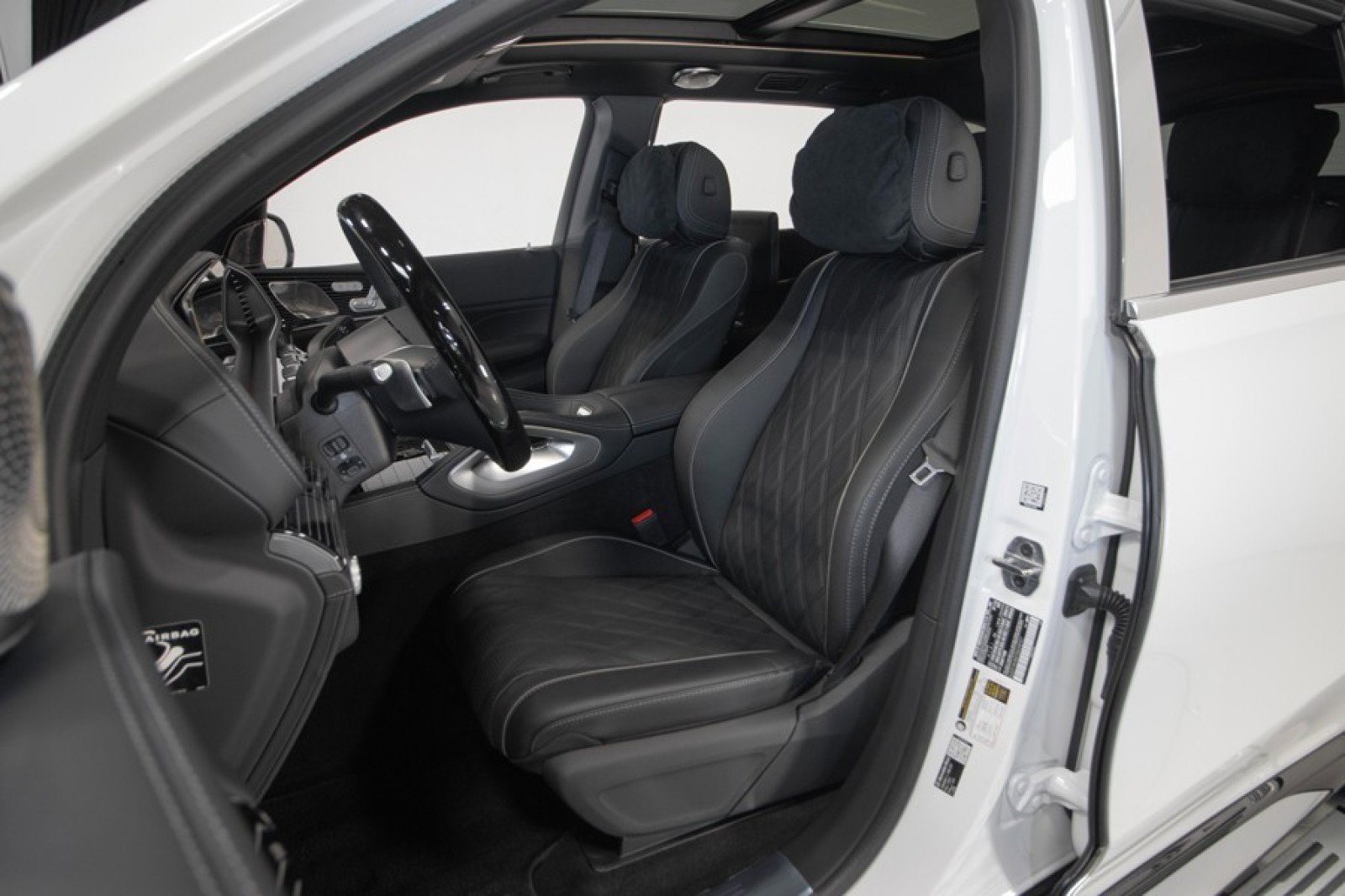 Used 2026 Mercedes-Benz Maybach GLS 600 image 40