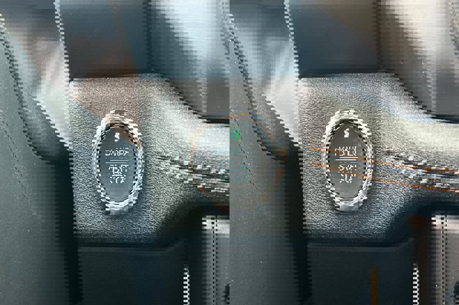 Used 2024 Ford F150 Lightning Lariat image 25