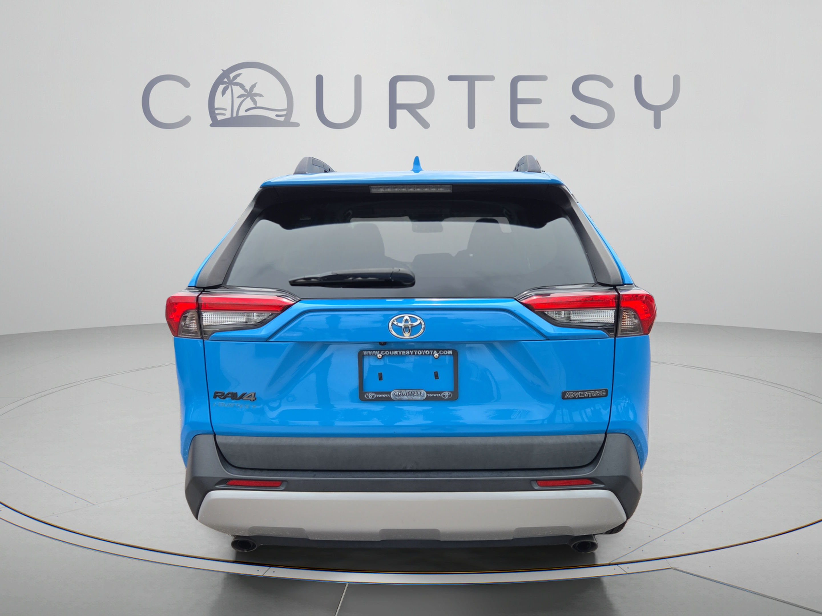 Used 2020 Toyota RAV4 Adventure AWD/4WD image 4