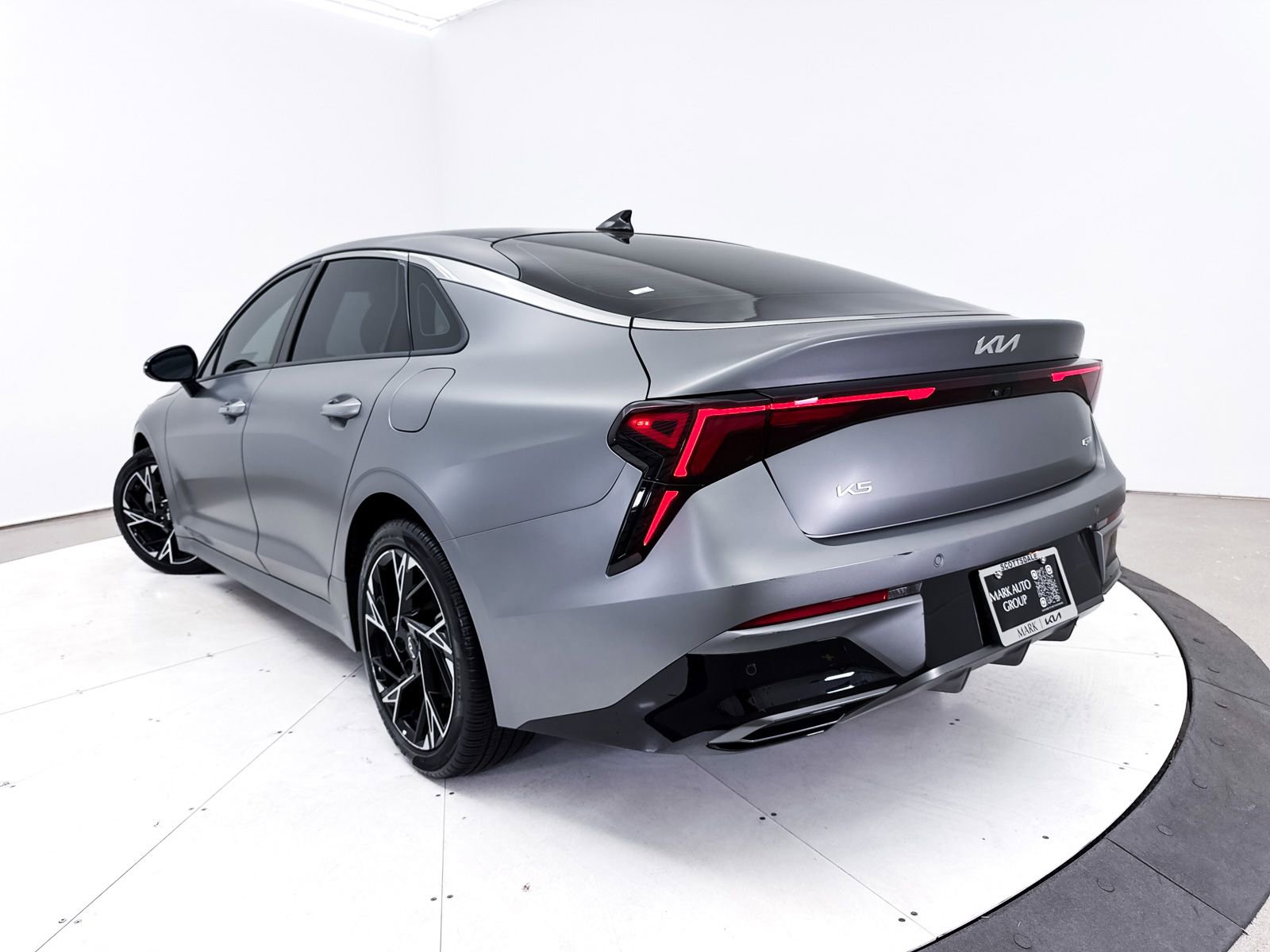 Used 2025 Kia K5 GT-Line w/ GT-Line Premium Package image 2