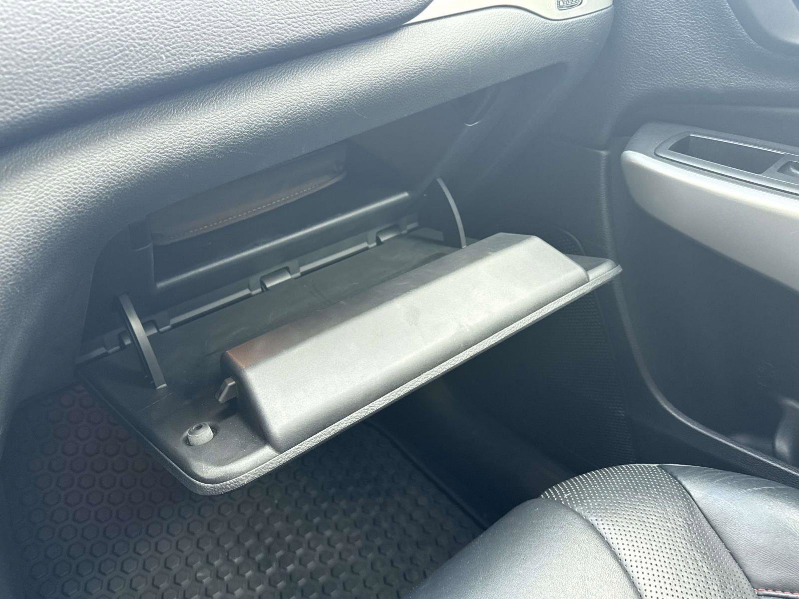 Used 2017 Jeep Cherokee Trailhawk image 32