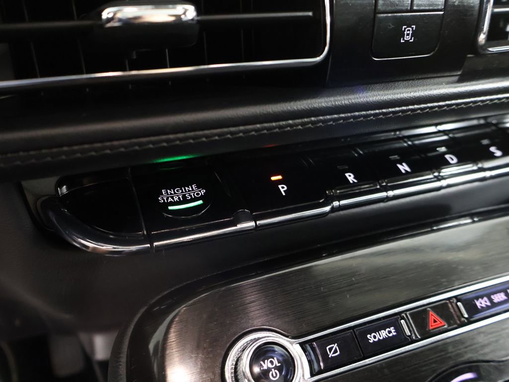 Used 2023 Lincoln Nautilus Reserve AWD/4WD image 41