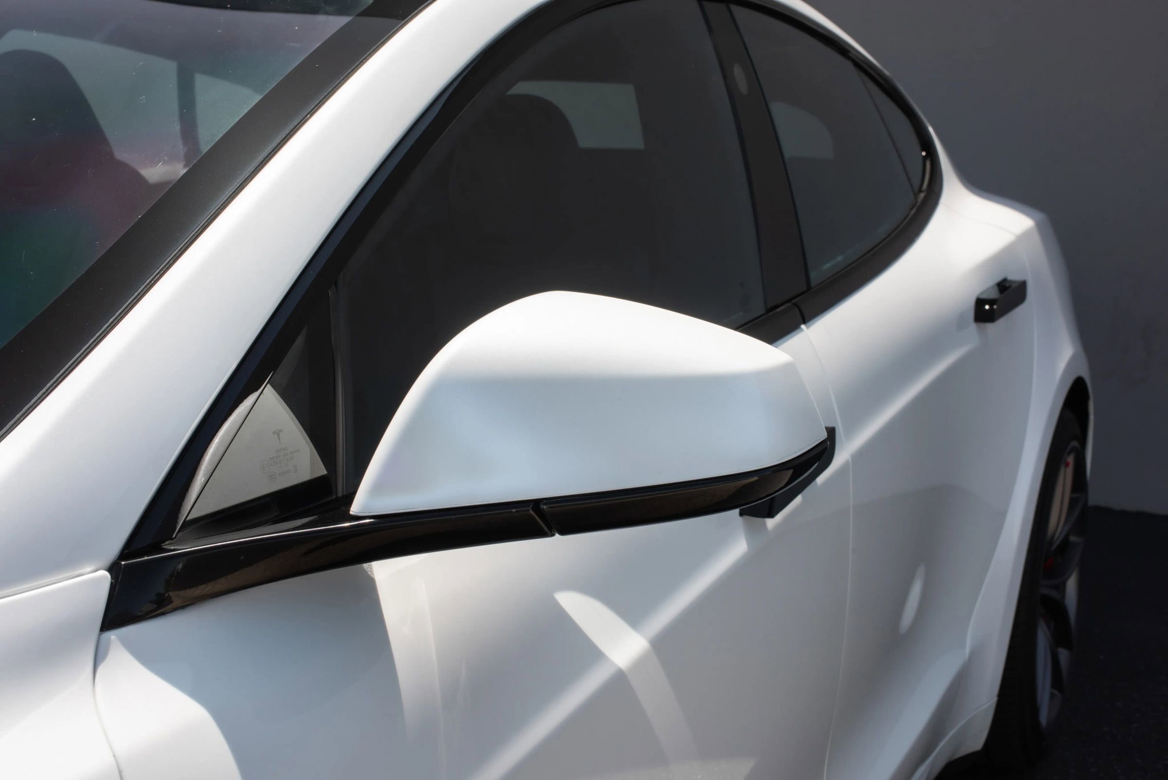 Used 2021 Tesla Model S Plaid image 33