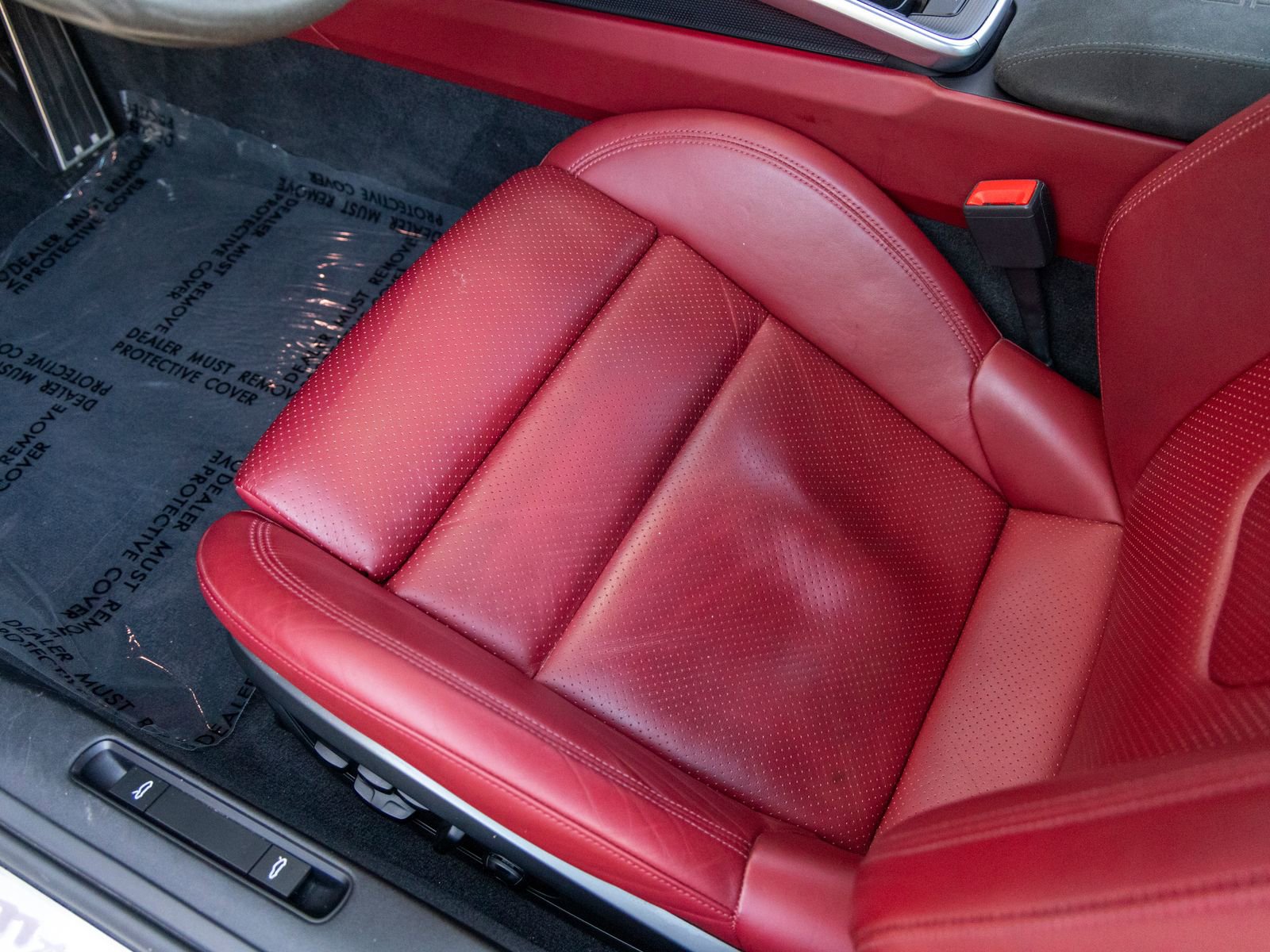 Used 2021 Porsche 911 Turbo S image 28