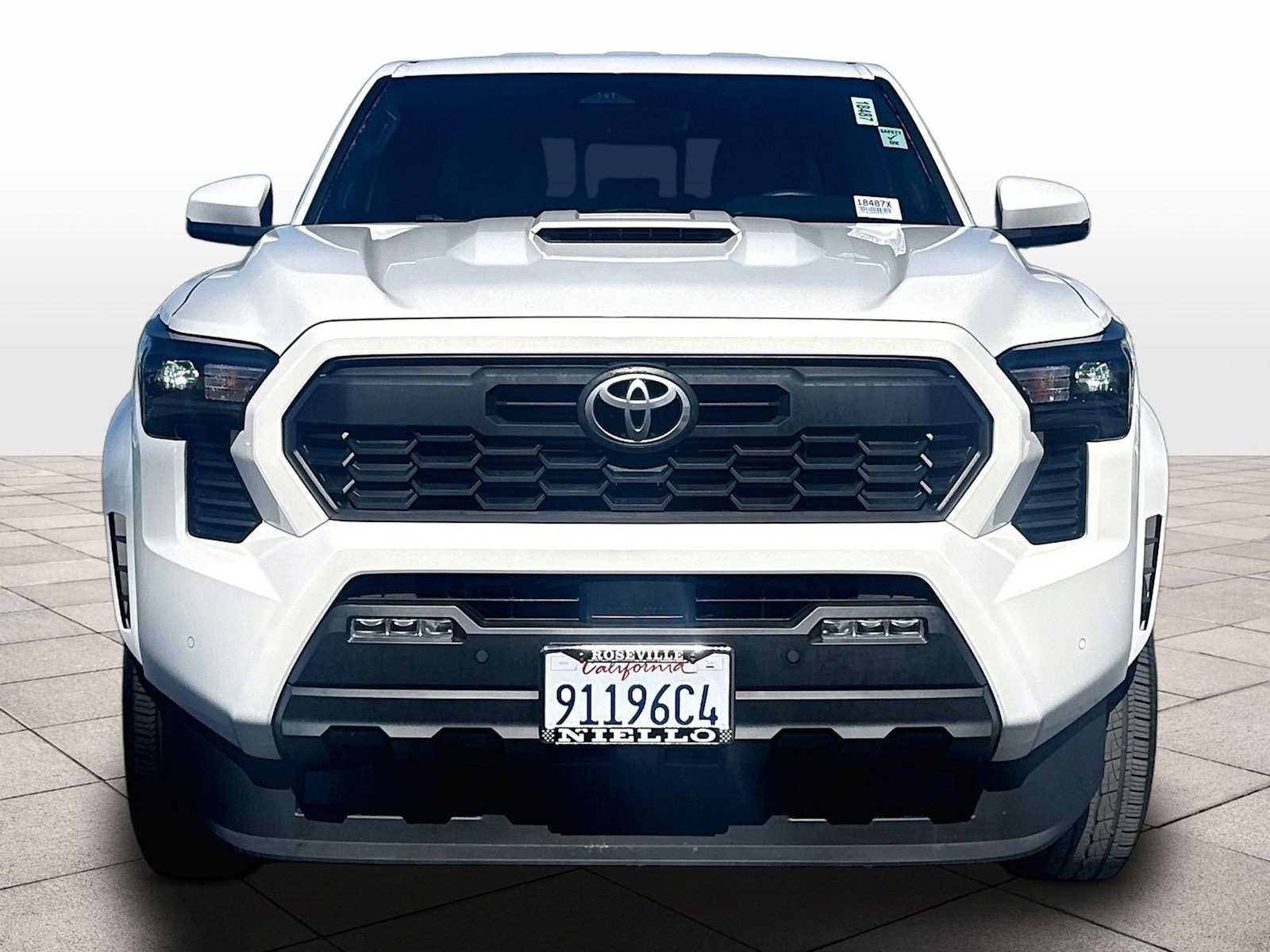 Used 2024 Toyota Tacoma TRD Sport w/ TRD Sport Upgrade Package AWD/4WD image 7