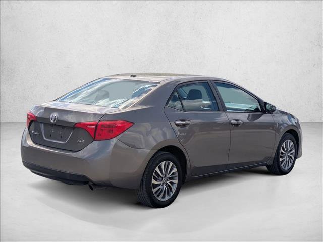 Used 2018 Toyota Corolla XLE FWD image 5