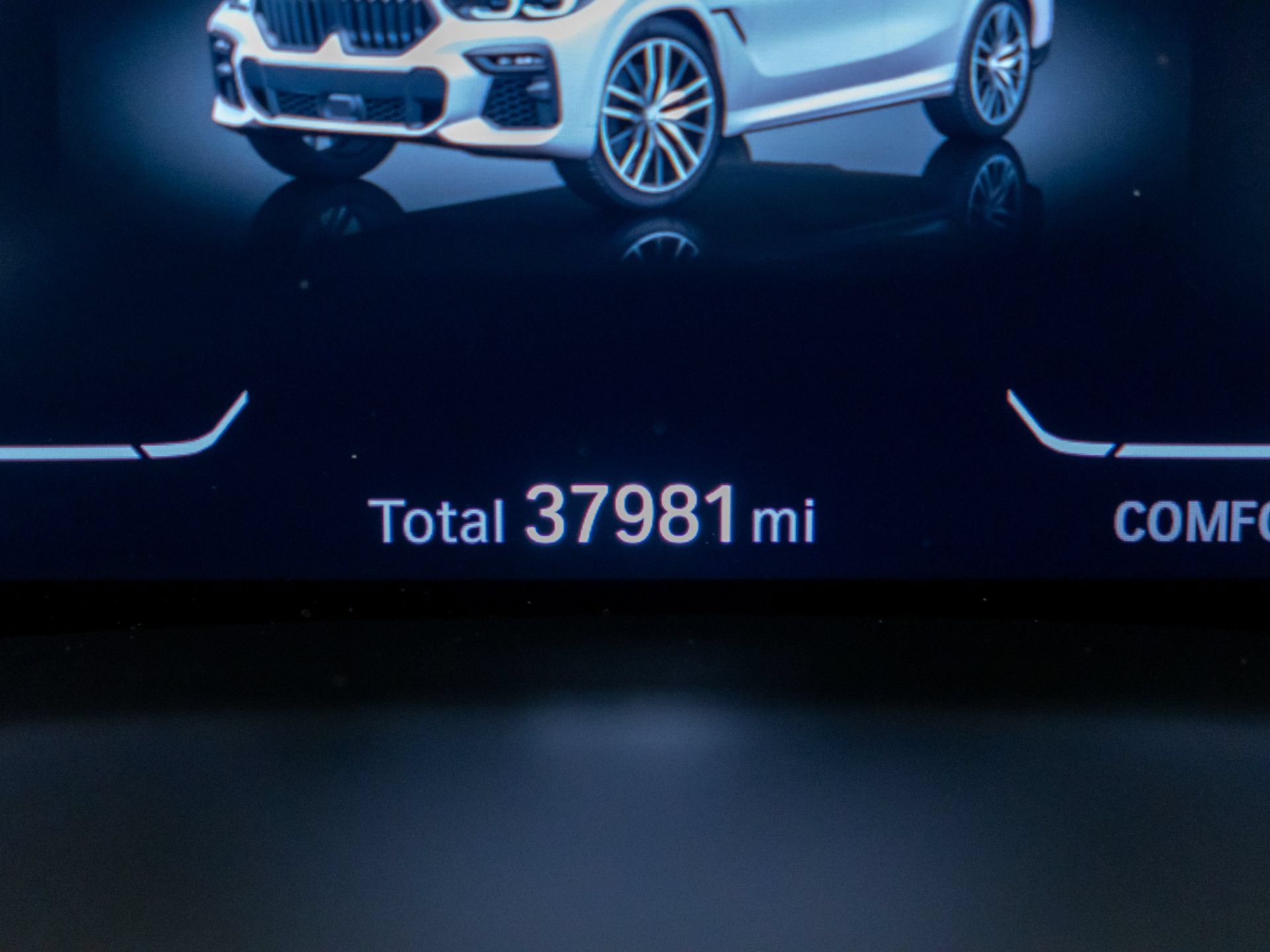 Used 2023 BMW X6 M50i w/ Executive Package AWD/4WD image 22