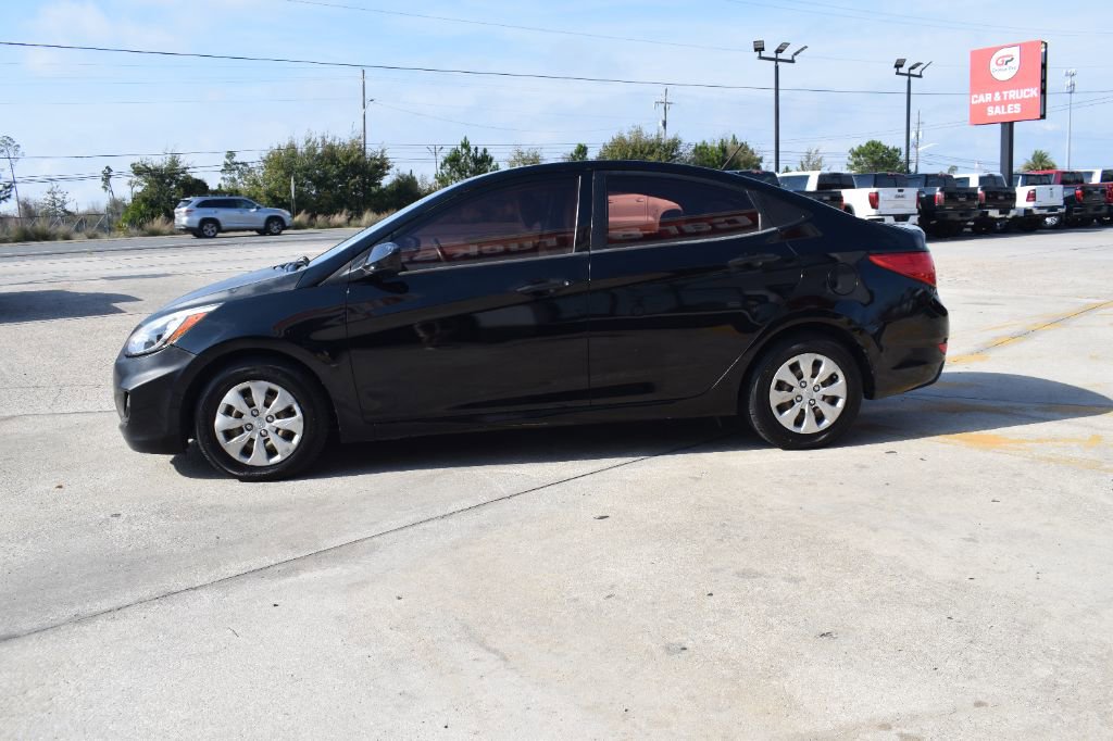 Used 2017 Hyundai Accent SE image 5