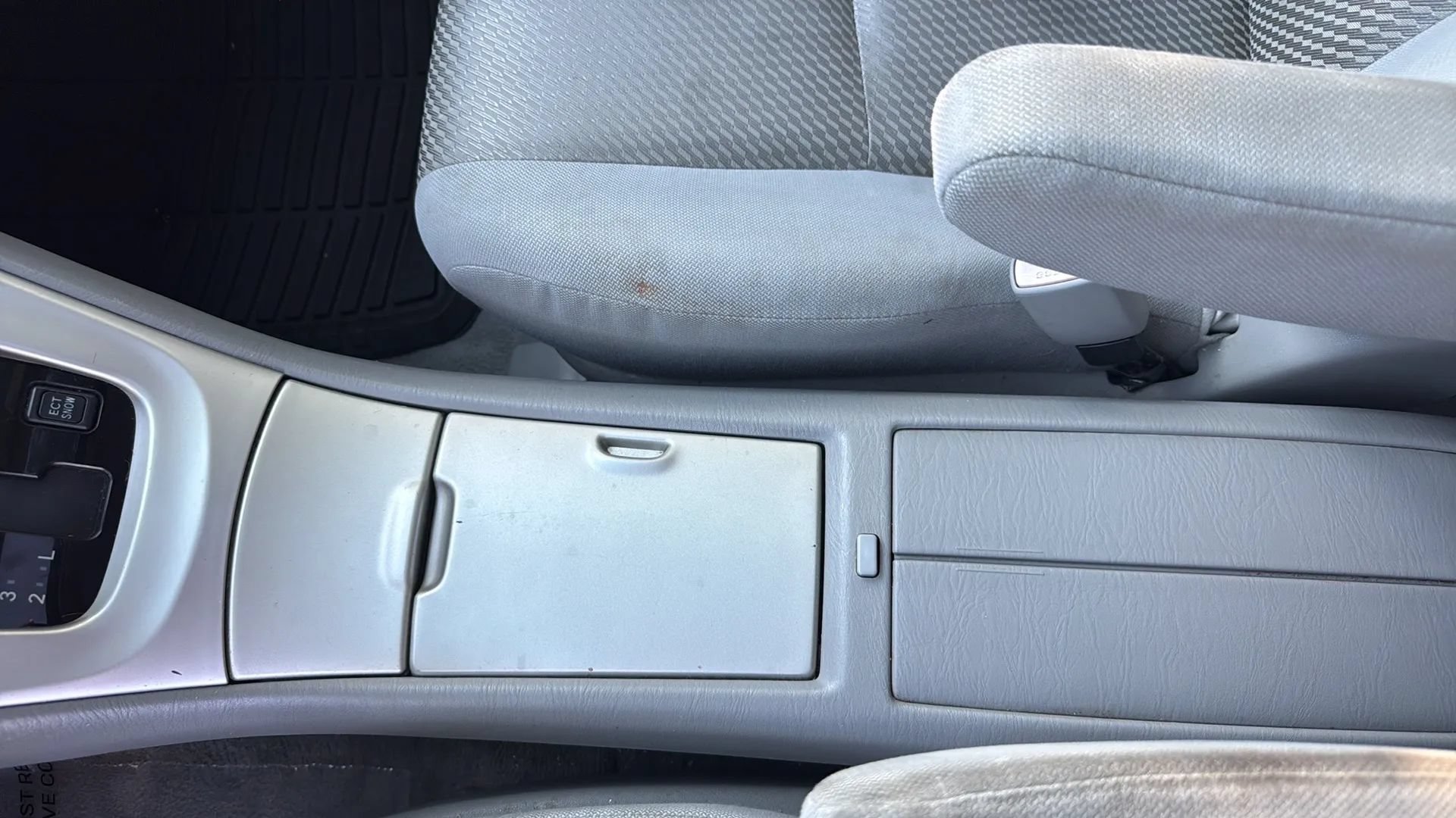 Used 2004 Toyota Highlander 2WD V6 image 40